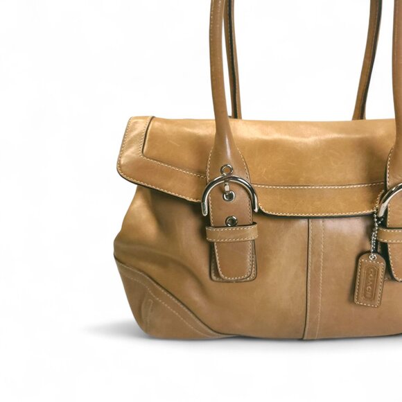 Vintage COACH Soho Flap Satchel in british tan - Picture 2 of 9